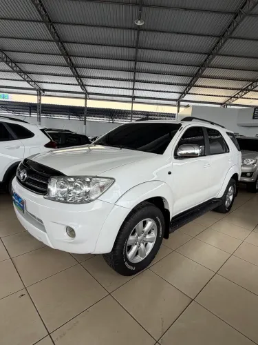 Toyota Hilux SW4 SRV 4X4 4.0 V6 24V Aut. 2010