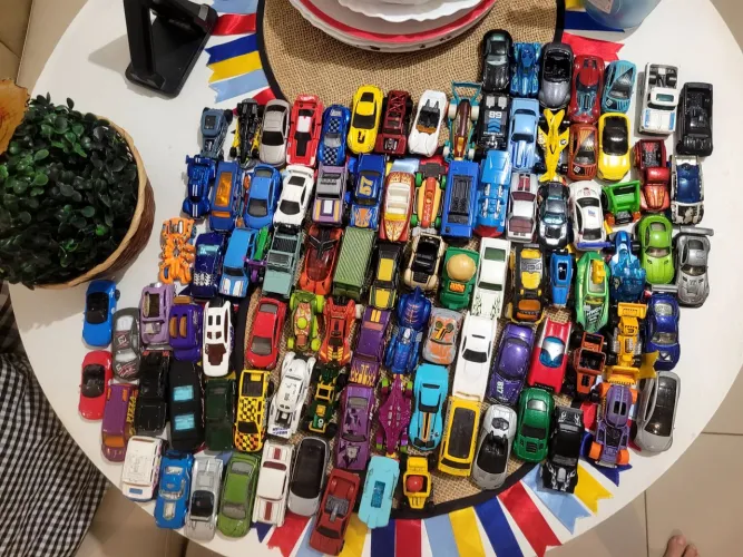 Carrinhos cada um 10
