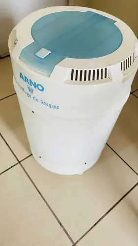 Geladeira Frost-Free Brastemp e Centrifuga Arno