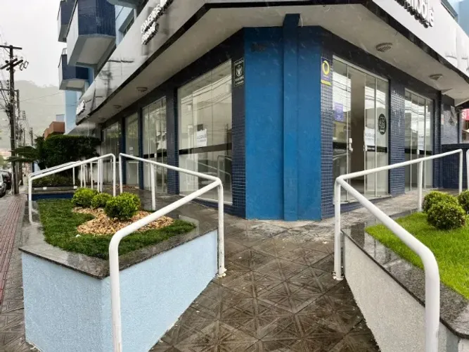Sala Comercial 180m2 Centro Itajai - Rua Brusque
