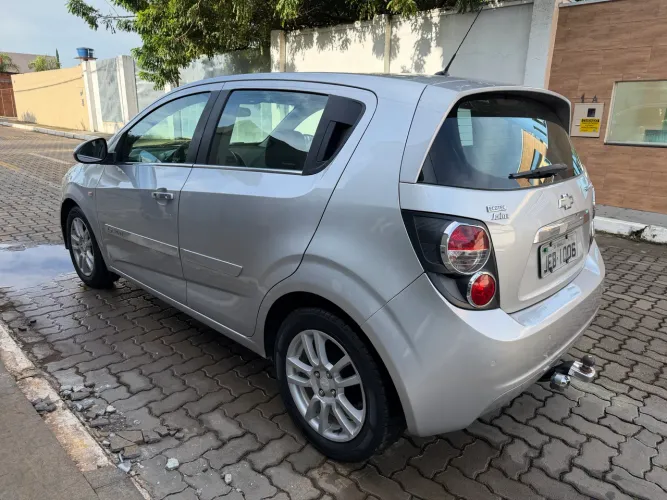 Chevrolet Sonic HB LTZ 1.6 16V Flexpower 5P Mec. 2013