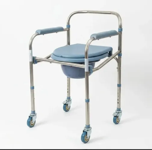 Vendo Cadeira Banho (Nova) Assento Dobrável 120kg Inox com Assento e Coletor com tampa. 