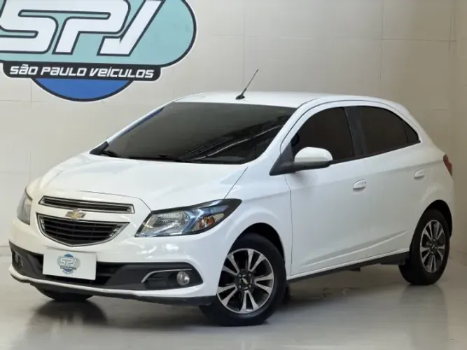 Chevrolet Onix Hatch LTZ 1.4 8V Flex Power Aut. 4P 2015