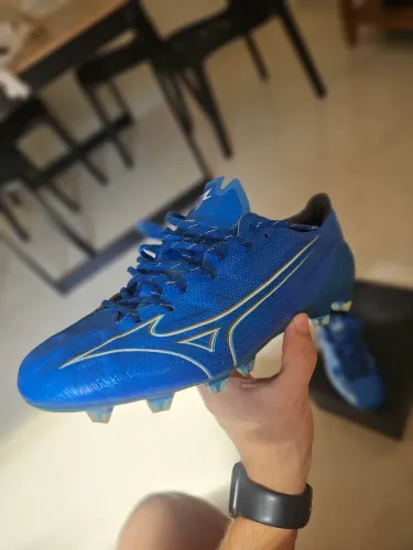 Chuteiras Campo: Mizuno JAPAN
