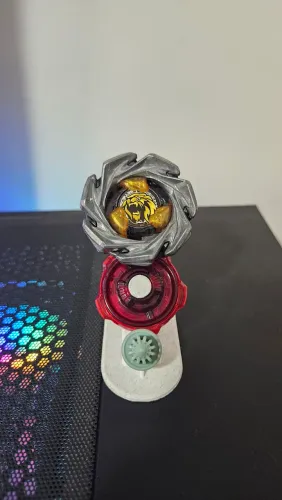 Beyblade X Leon Crest 5-80 GN