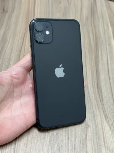 iPhone 11 PRETO 64GB