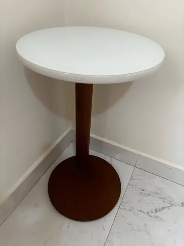 Mesa de canto - Tampo de vidro