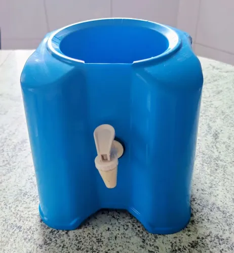 Suporte para galão de água mineral