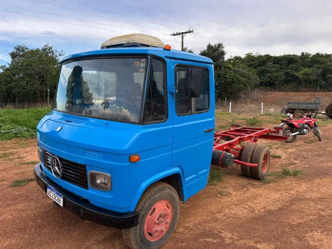 MERCEDES BENS 608  