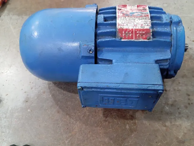 Motor Freio Weg Mod 71 CV 0,75 Trifásico