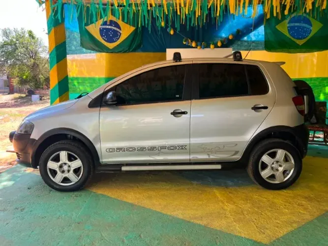 Volkswagen Crossfox 1.6 MI Total Flex 8V 5P 2009