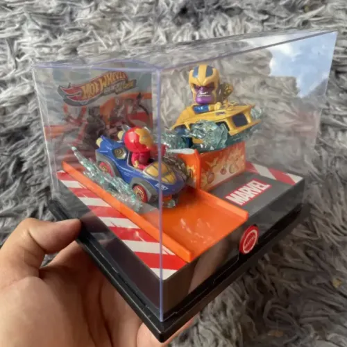 Hot Wheels Mattel Creations - Racer Verse Ssdc 2023 Iron Man Vs. Thanos 1:64
