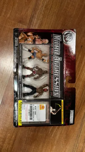 Miniatura raro de 2007 WWE Micro Aggression Series 6 Holly, Elijah Burke , Boogeyman