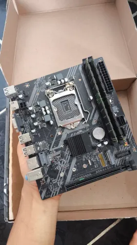 Placa mãe Mucai Lga 1155 Com 2x8 De memória ram ddr3 (Leia a descrição)