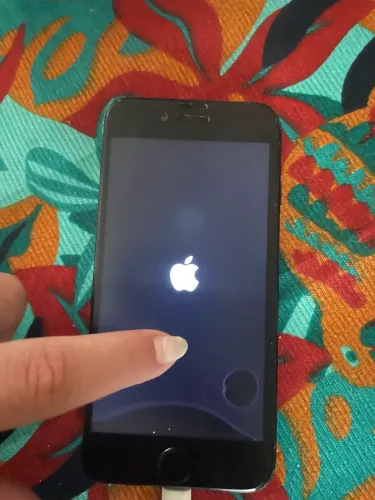 iPhone 7 32GB Original - Travado na Maçã - Para Conserto ou Peças