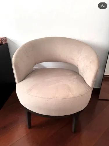 Par de Poltronas Contemporâneas Orgânicas - Conforto e Design de Alto Padrão (2 Unidades)
