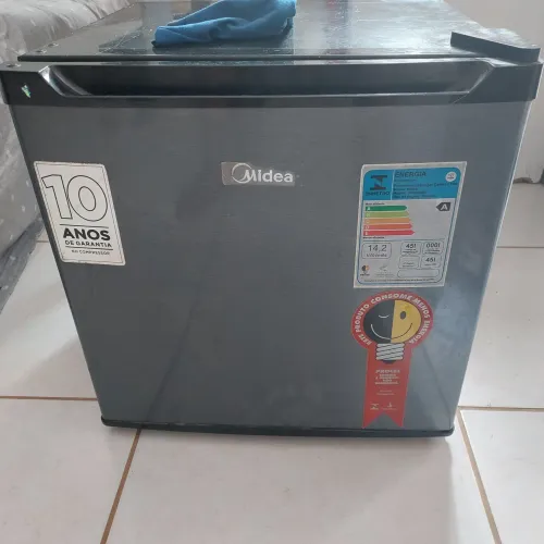 Vendo um frigobar está funcionando más está faltando o sensor de temperatura