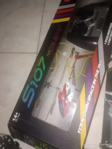 Helicóptero de controle remoto