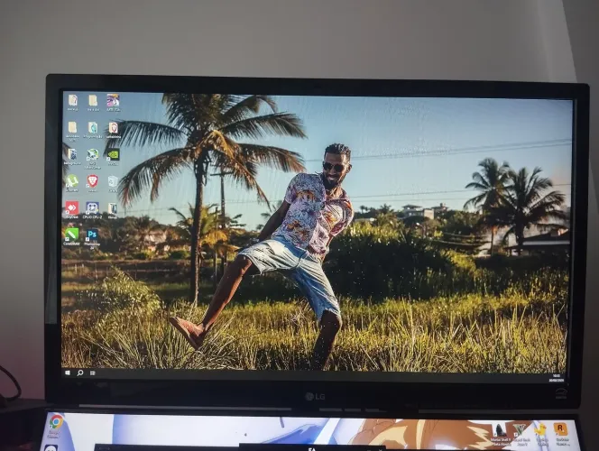 Monitor LG Flatron 23MP55HQ-P (23 POLEGADAS)