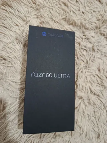 Motorola RAZR 60 Ultra 5G vermelho 1T novo