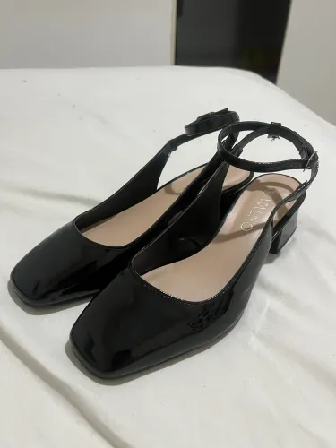 Sapato mary jane preto marca via uno tamanho 35