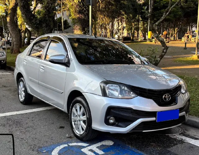 Toyota Etios X Plus Sedan 1.5 Flex 16V 4P Aut. 2021