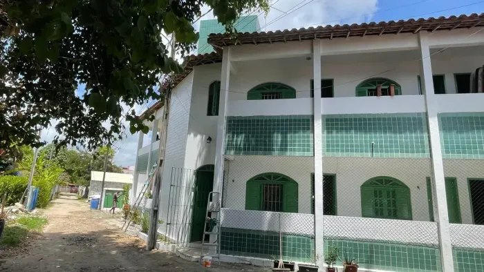 Apartamento térreo, 2 quartos, 2 wc, mobiliado, perto da praia em Maracaipe,