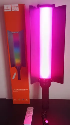 Bastão LED RGB recarregável com controle remoto / SUPER OFERTA IMPERDÍVEL 