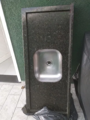 Pia granito com inox 