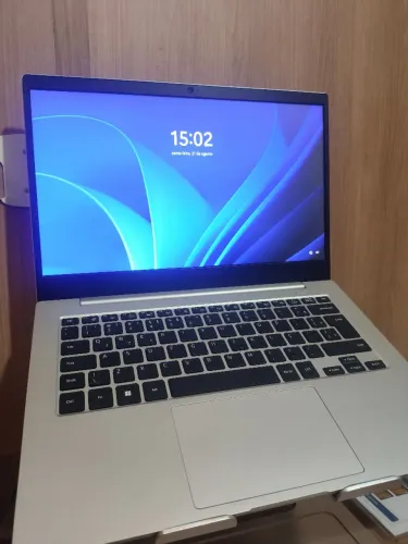 COMPUTADOR SAMSUNG GALAXY BOOK GO