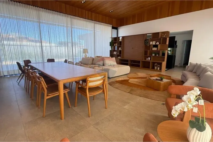 Casa à venda no Condomínio Samantha III - Alto padrão