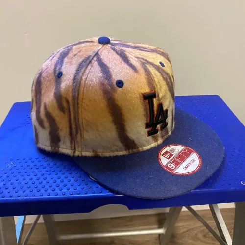 Bone New era SnapBack 950 Safari LA Dodgers (com etiqueta de autenticação)