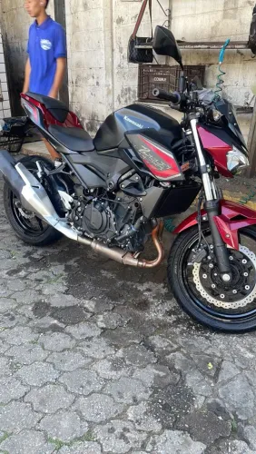 Kawasaki top