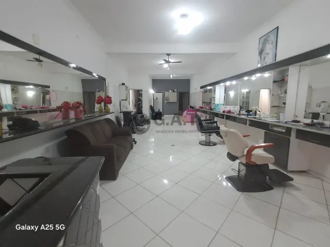 Prédio Comercial à Venda em Sorocaba-SP, Vila Marta - 4 quartos, 2 suítes, 3 salas, 4 banh