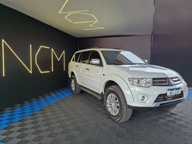 Mitsubishi Pajero Dakar/hpe 3.5 4X4 Flex 5P Aut. 2015