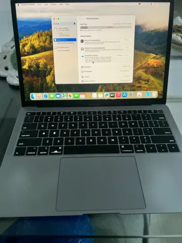 MacBook M1 2019