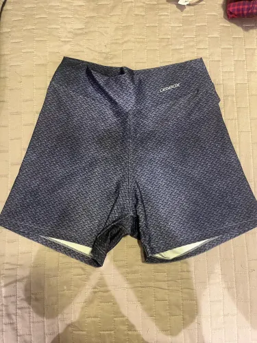 Short legbox, tamanho p, excelente estado