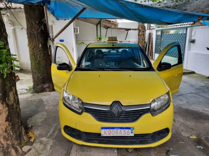 Renault Logan Expression Hi-flex 1.6 8V 4P 2014