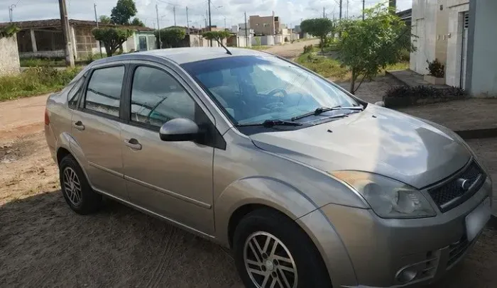 Ford Fiesta Sed. 1.6 8V Flex 4P 2008