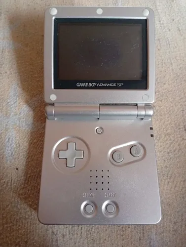 Game Boy Advance SP Platinum Silver (Para Conserto / Retirada de Peças)