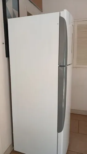 Geladeira Panasonic 220