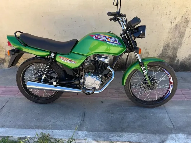 Vende-se moto