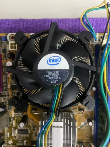 Kit Placa-mãe Intel DG41WV + Celeron E3400 + 4GB RAM DDR3 | Funcionando