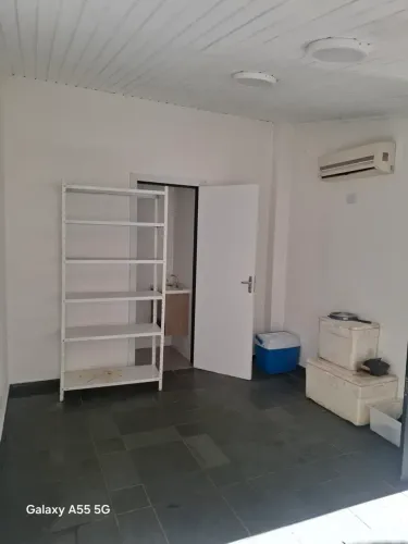 Salas para escritórios.