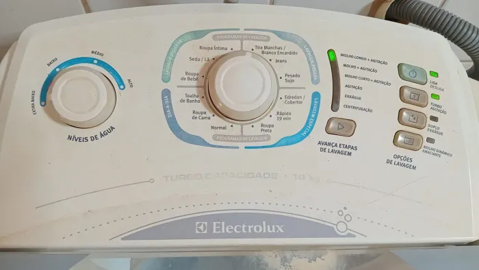 Máquina de Lavar Electrolux 10kg LT10 Funcionando - Turbo Capacidade R$ 750,00