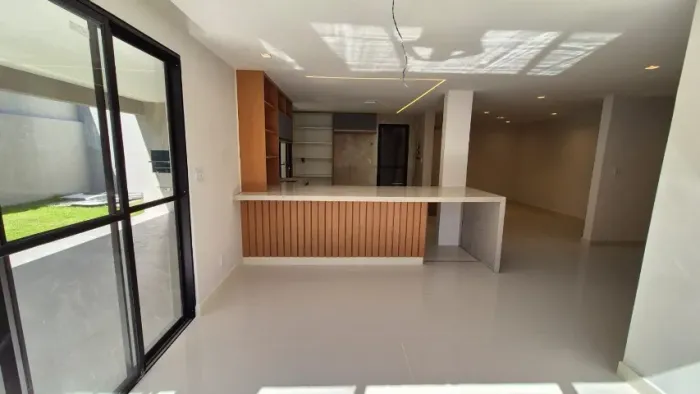 Vendo Casa Condomínio em Miragem 5 Quartos, 2 suítes, Varandas, Piscina - Lauro de Freitas