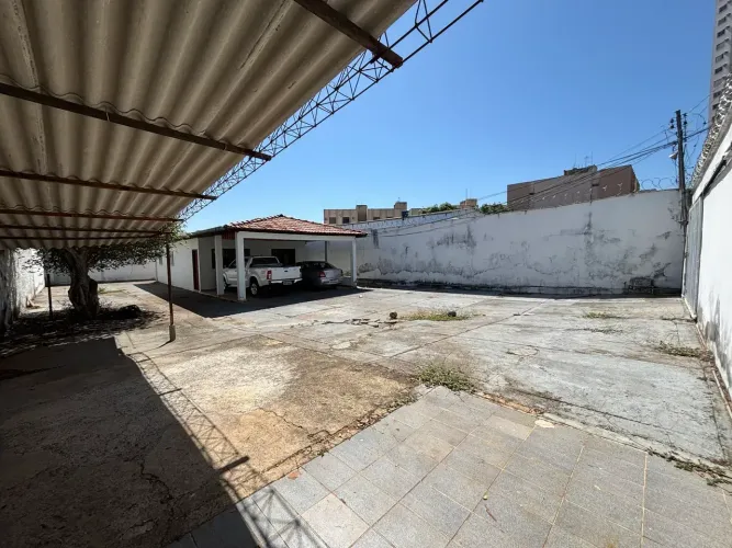 Casa à Venda no Criméia Leste | Lote de 518 m² | Casa + Barracão | Goiânia | R$ 550.000