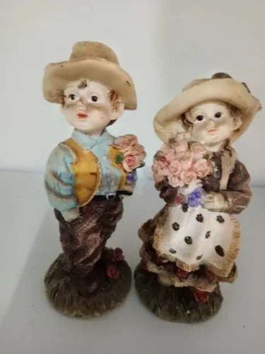 Par de Esculturas antigas em resina italiana lindas 12cm