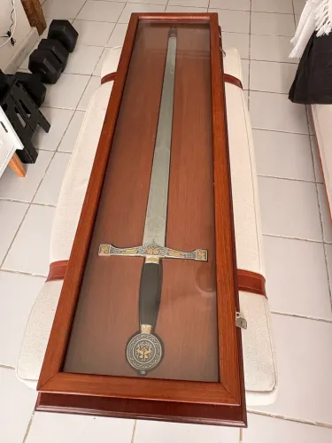 Espada Excalibur - Fabricada na Espanha - Aço de Damasco
