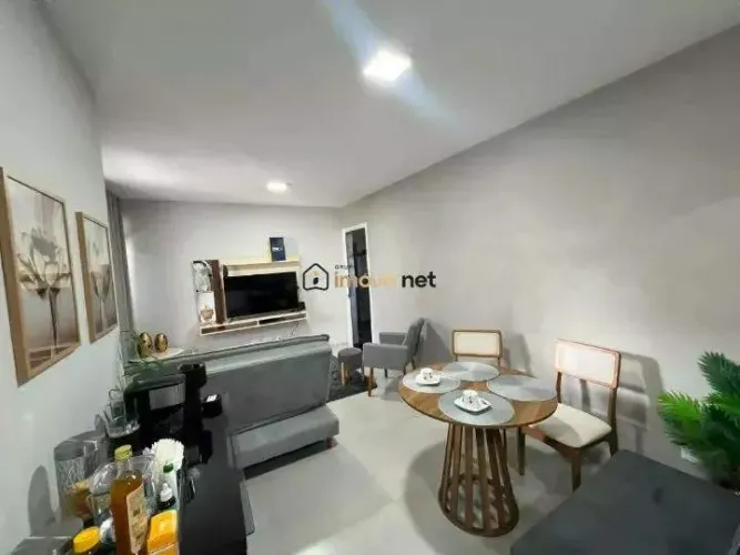 Apartamento 2 Quartos com Suíte, Varanda, Ar-Condicionado e 2 Vagas de Garagem